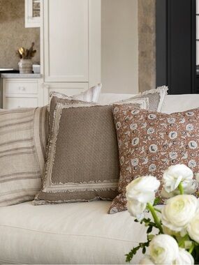 MCGEE & Co Cameron Linen Pillow Cover in Natural 20X20 NWOT